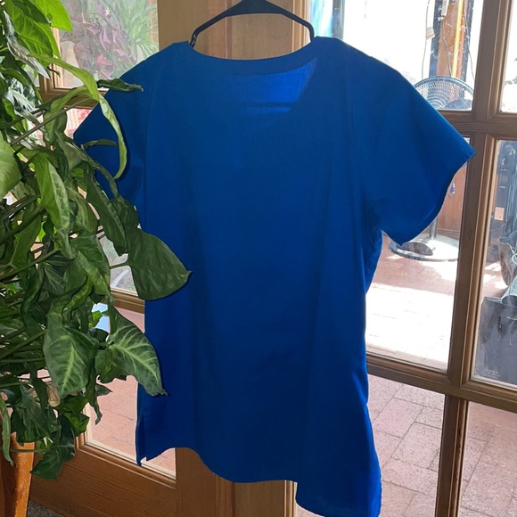 Scrub Top - Picture 3 of 3